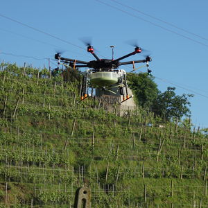 dron agrícola de ala rotatoria