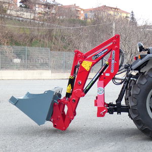 cargador trasero para tractor compacto