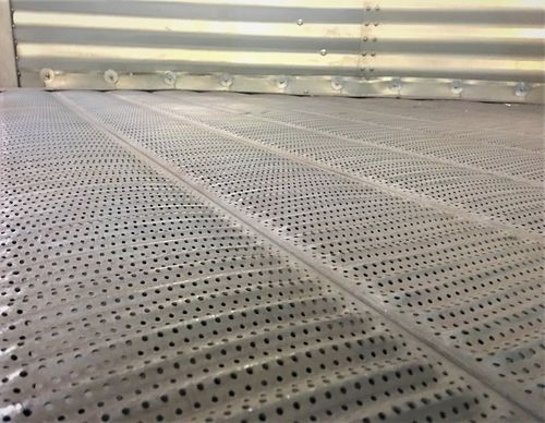 Suelo perforado de metal - Chief Agri - para cereales