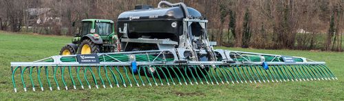 Enterrador de estiércol remolcado - Condor - Farmtech d.o.o.