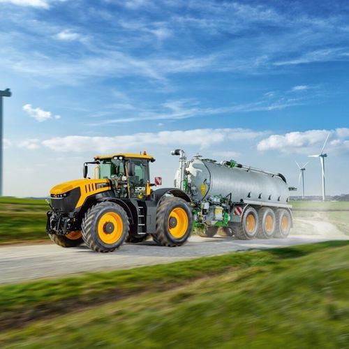 Tractor hidrostático - 8000  - JCB - de 6 cilindros / toma de fuerza delantera / con cabina
