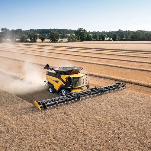 Cosechadora de granos convencional - CR series - NEW HOLLAND - trillado con tambor / de granos