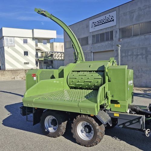 Trituradora de ramas de acoplamiento - PTH 1400/820 G - PEZZOLATO Officine Costruzioni Meccaniche S.p.A. - con motor diésel
