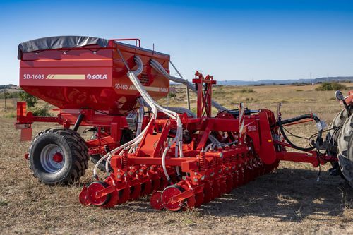Sembradora en hileras neumática - SD-1605 - Solá Maquinaria Agrícola Solá, S.L. - de disco / de arrastre / plegable