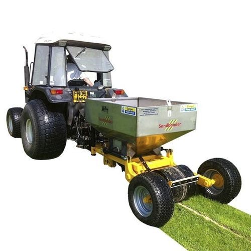 Distribuidor de sal remolcado - AFT Trenchers  Limited - de grava