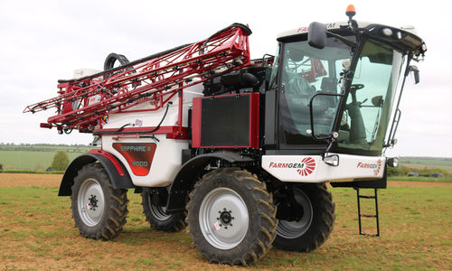 Pulverizador autopropulsado - SAPPHIRE II - FarmGem - para grandes cultivos / hidráulico / con brazo plegado