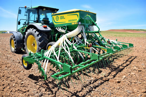 Sembradora en hileras neumática - AIRSEM/AIRSEM-C - GIL - de dientes / montada en tractor / plegable