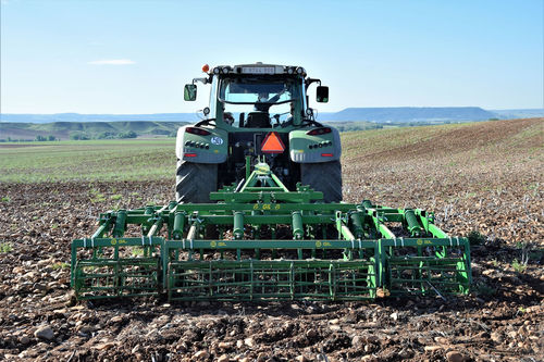 Cultivador remolcado - CHM-100 series - GIL - con rodillo / con enganche en tres puntos / de brazos rígidos