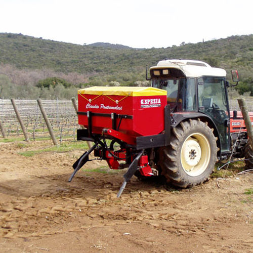 Abonadora montada en tractor - 150 VRT - Spezia srl - Tecnovict - de caudal variable