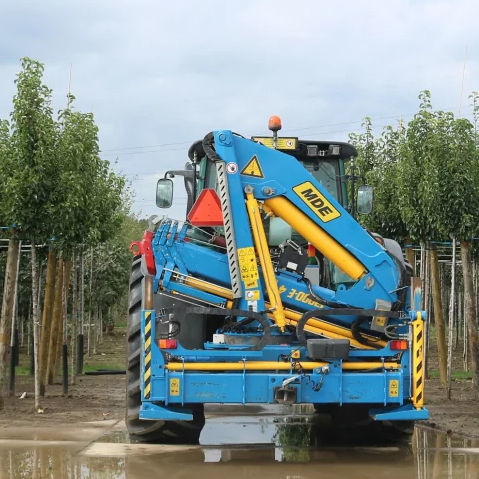 Cargadora forestal montada en tractor - 12000E4 - MDE Machinebouw bv - de brazo articulado