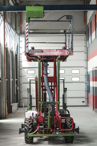 Plataforma de cosecha para vergel - Fruttolo Autolevel - RMA ROSSO MACCHINE AGRICOLE Snc - autopropulsada