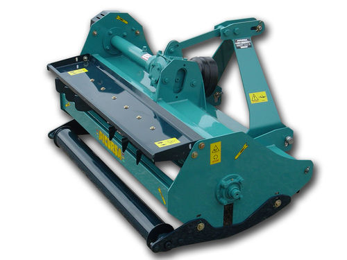 Segadora remolcada - Trituradoras PICURSA S.L. - de martillos / de toma de fuerza / con contenedor