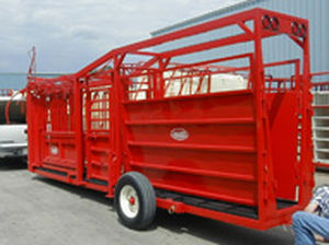 Jaula de tratamiento para bovinos - Cattleboss 2085 - apache - móvil / con pesaje