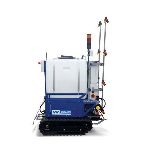 Robot pulverizador autopropulsado - DOMINATOR RSR-E - M.M.SRL - para la viticultura / de jardín / para vergel