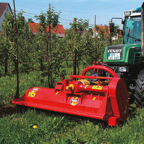 Trituradora de eje horizontal trasero - A - AGROselection GmbH - delantero / de martillos / para vergel