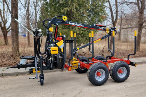 Cargadora forestal montada en remolque - FB47L - FTG | Källefall - montada en tractor / de brazo articulado / para trituradora de ramas