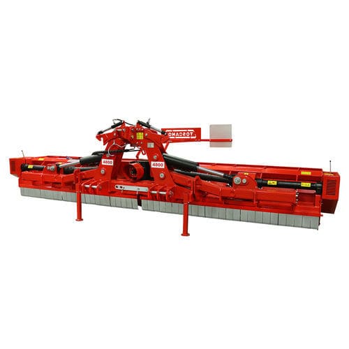 Trituradora de eje horizontal remolcado - 4800, 6400 - TOSCANO Agricultural Machinery - de martillos / forestal / para viñedos