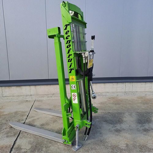 Carretilla elevadora eléctrica - PNT10 - TECNOFRUIT DI CHIABRANDO DANIELE - para tractor