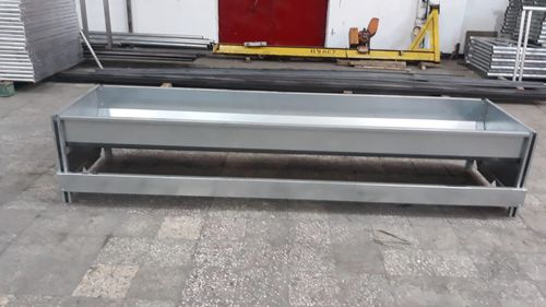 Comedero para terneros - EXTA23000 - AHI - FARM CAMARA - de acero inoxidable / multiacceso / fijado al suelo