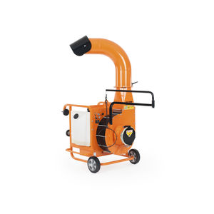 aspirateur à feuilles traîné