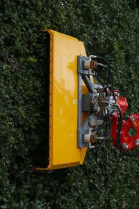 taille-haie hydraulique
