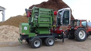 broyeur de branches automoteur