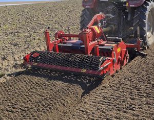 enfouisseur de pierres pour tracteur