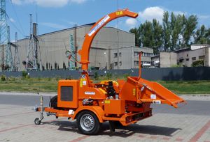 broyeur de branches tracté 1