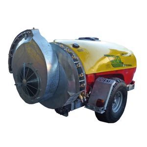 atomiseur agricole traîné