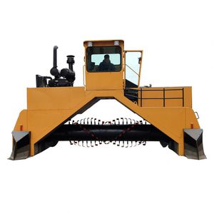 retourneur de compost automoteur