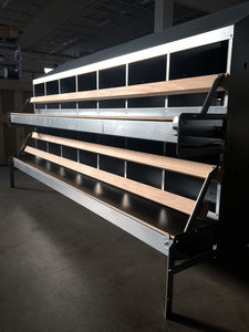 Système d'élevage de poulets de chair en cages 1