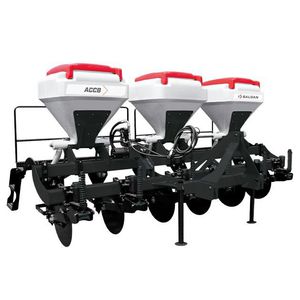 distributeur d'engrais avec attelage trois points