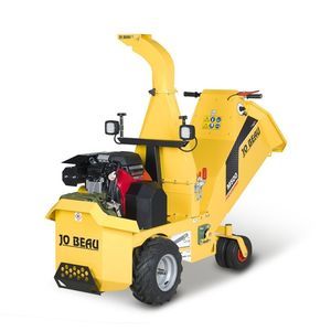 broyeur de branches tracté 1