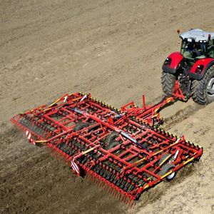 cultivateur traîné