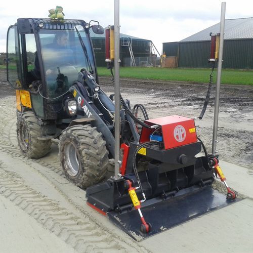 Niveleuse pour préparation des champs - BLE series - AP Machinebouw B.V. - pour route