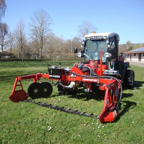Faucheuse portée - DMF44 series - F.X.S. Sauerburger Traktoren und Gerätebau GmbH - à barre de coupe / pour tracteur