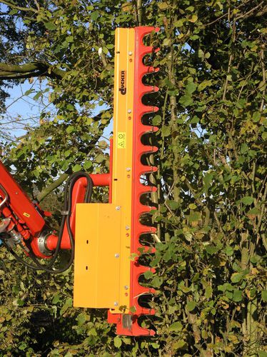 Taille-haie hydraulique - AWS series - Gerhard DÜCKER GmbH & Co. KG - monté sur tracteur