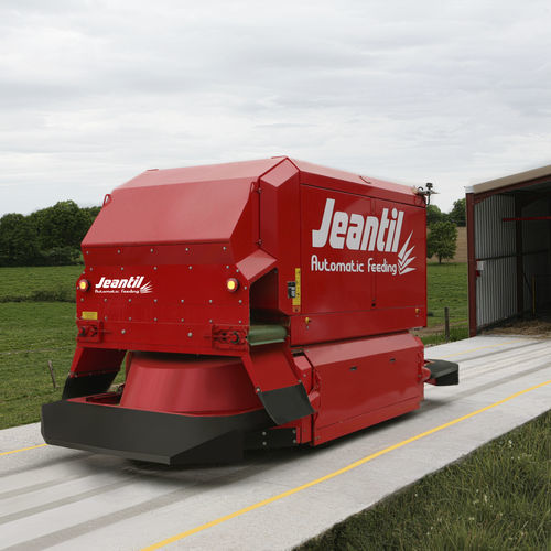 Robot d'alimentation pour bovins - JEANTIL S.A. - programmable / avec lame repousse fourrage / mobile