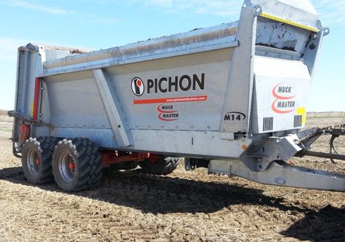 Épandeur de fumier traîné - M1350, M1450 - PICHON - à hérissons verticaux / à 1 essieu / à 2 essieux