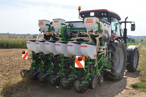 Semoir de précision pneumatique - Discover - SFOGGIA Agriculture Division S.r.l. - à disque / monté sur tracteur / avec dépôt d'engrais