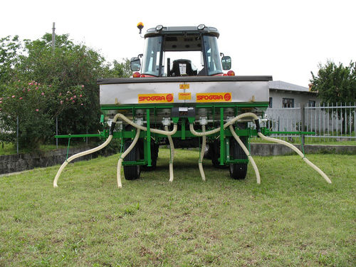 Distributeur d'engrais porté - Thema VG-NS - SFOGGIA Agriculture Division S.r.l. - pneumatique