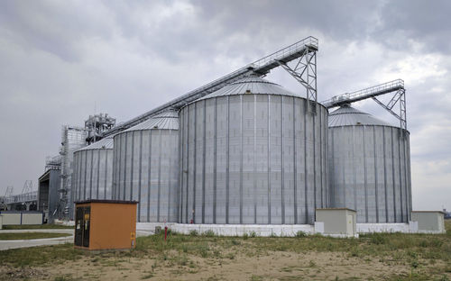 Silo pour céréales - 04-35 - TORNUM AB - en acier / à fond plat / modulable