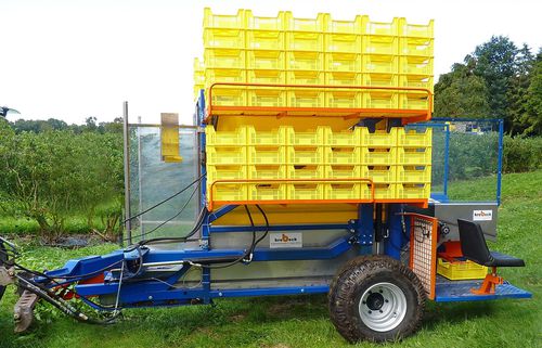 Récolteuse de myrtilles - 860P - A. Krebeck GmbH Stalleinrichtungen und Apparatebau - traînée