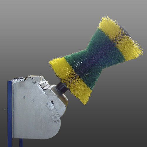 Brosse d'élevage - ESB-1 - Zaklady Metalowe w Przysiekach Sp. z o.o. - tournante / pour vaches / à moteur
