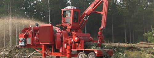 Broyeur de branches monté sur camion - 30 RXL,NCL  - Morbark, Inc. - à moteur thermique / avec grue / à alimentation hydraulique