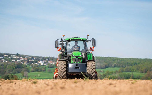 Tracteur à 4 cylindres - 6.4 SERIES - Deutz-Fahr - compact / prise de force avant / avec cabine