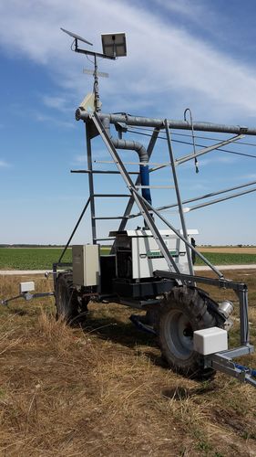 Rampe d'irrigation alimentation par tuyau - VV - 2IE INTERNATIONAL - à 2 roues / avec sillon