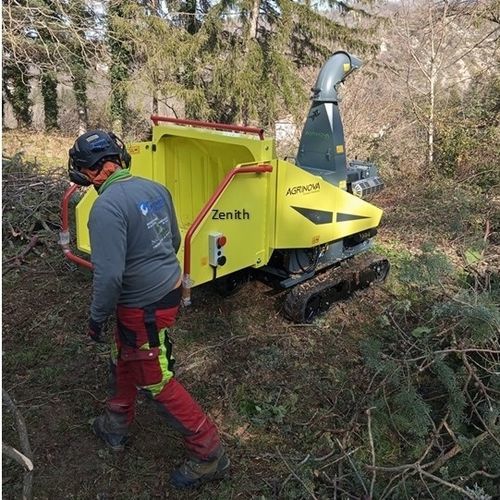 Broyeur de branches à chenilles - ZENITH - AGRINOVA Srl - automoteur / à moteur thermique