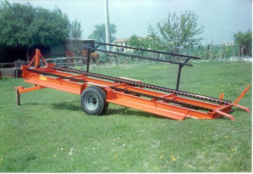 Plateau - P,L series - MONTEFIORI Srl - à 1 essieu / agricole / de récolte