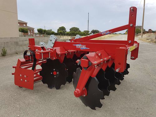 Déchaumeur à disques monté - Discmax VID - MAQUINARIA AGRICOLA SEGUES, SL - 2 sections / avec attelage trois points / avec rouleau